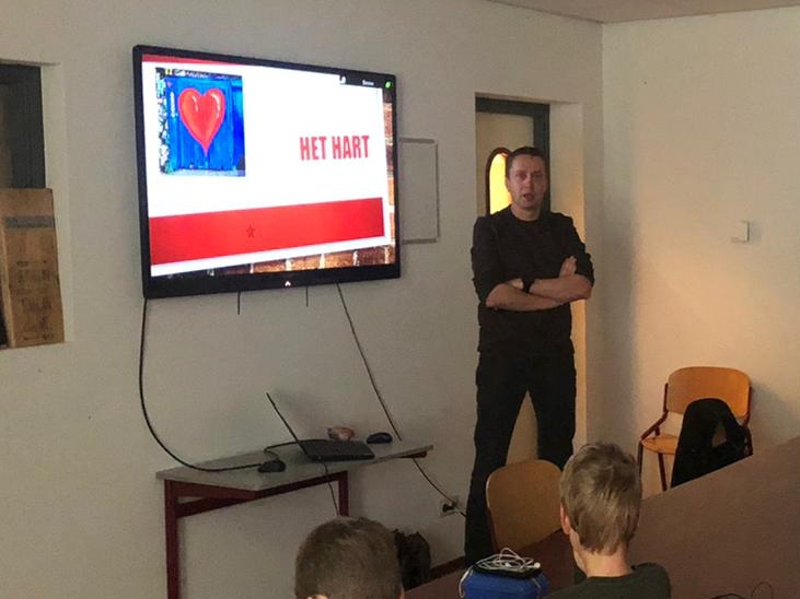 Inspiratiesessie voor Agora10-15 Groesbeek. <a href="/verbaasjezelf/">Montessori College</a>  Het was hartverwarmend de interactie met deze kennissponzen. Ze stonden aan.