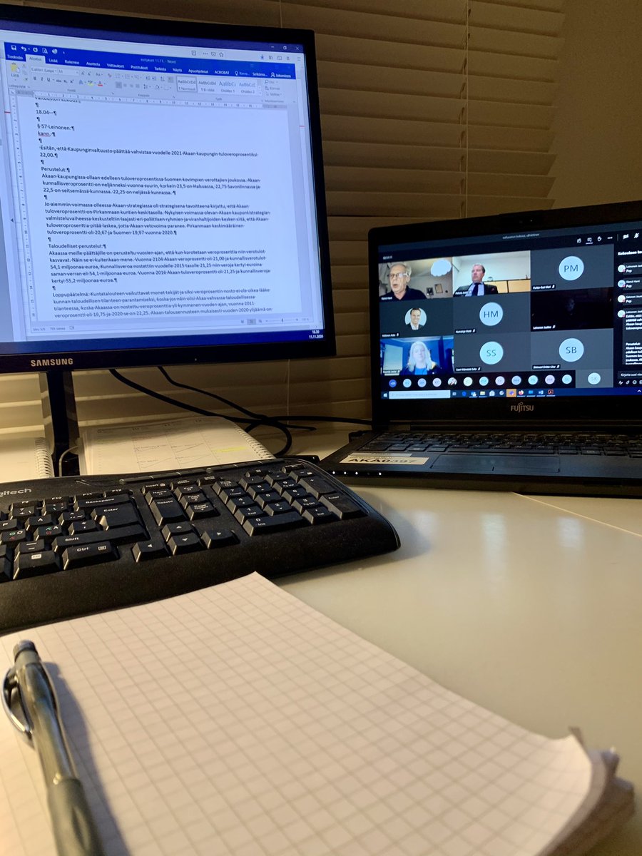 Digiloikkiminen se vaan jatkuu, kokoukset on hoidettu etänä jo yli puoli vuotta. Tänään taas mukana valtuuston kokouksessa omassa kodissa istuen. #akaa #viksuakaa #valtuusto #valtuustonkokous #digiloikka