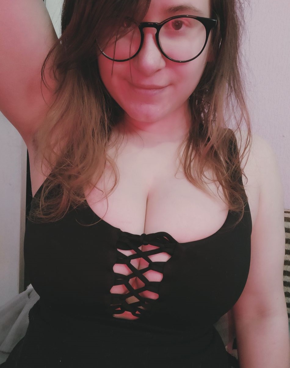 2 pic. https://t.co/J3CdUz3KmL @chaturbate All-black mood today 🖤🖤🖤 #Cammodel #Chaturbate https://t.co/nM14OUzVst