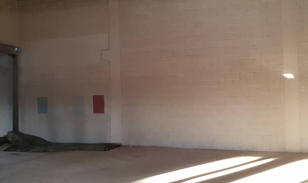 acusticceller's tweet photo. De quin color faríeu la sala de tines 🤔 tot color bordeus o és massa? 

All walls burgundy colour in tank room or is too much?  🤔  

@acusticceller #tankroom #colour #questions
#cellernou #newcellar
#albertjané #winery #bodega #celler #domontsant https://t.co/AYRAKaFWZ6