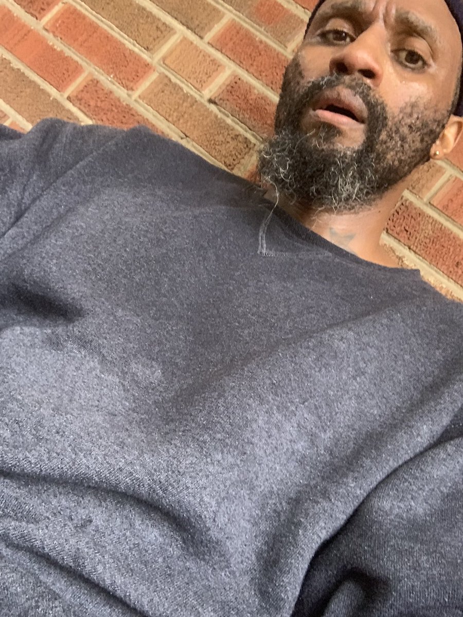 LordeJones's tweet photo. Ok let’s try this again... dumbbell complexes + Bodyweight work to start the day. We doing #KettleHell this afternoon. Music courtesy of myself today. #WhoopHive JihaD https://t.co/XJETn5aJuW