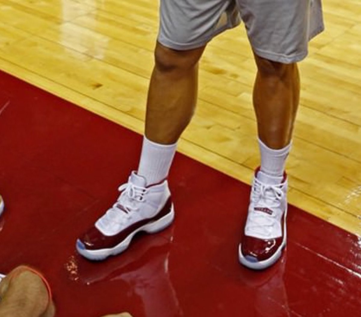 nicekicks tweet picture