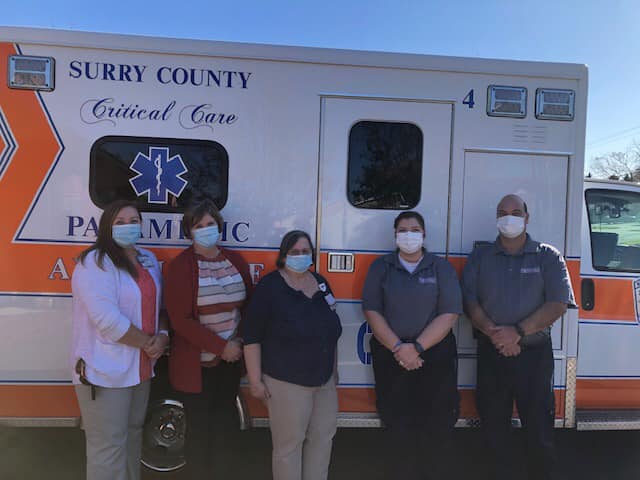 NovantHealth's tweet photo. Big shout out to our nurses Jennifer Underwood & Joy Brown from Forsyth Medical Center for stopping by @SurryCounty #EMS to deliver lunch and gift baskets for the crews on duty. We work closely with these teams to deliver #remarkablecare every day! https://t.co/GclFhvlx4V