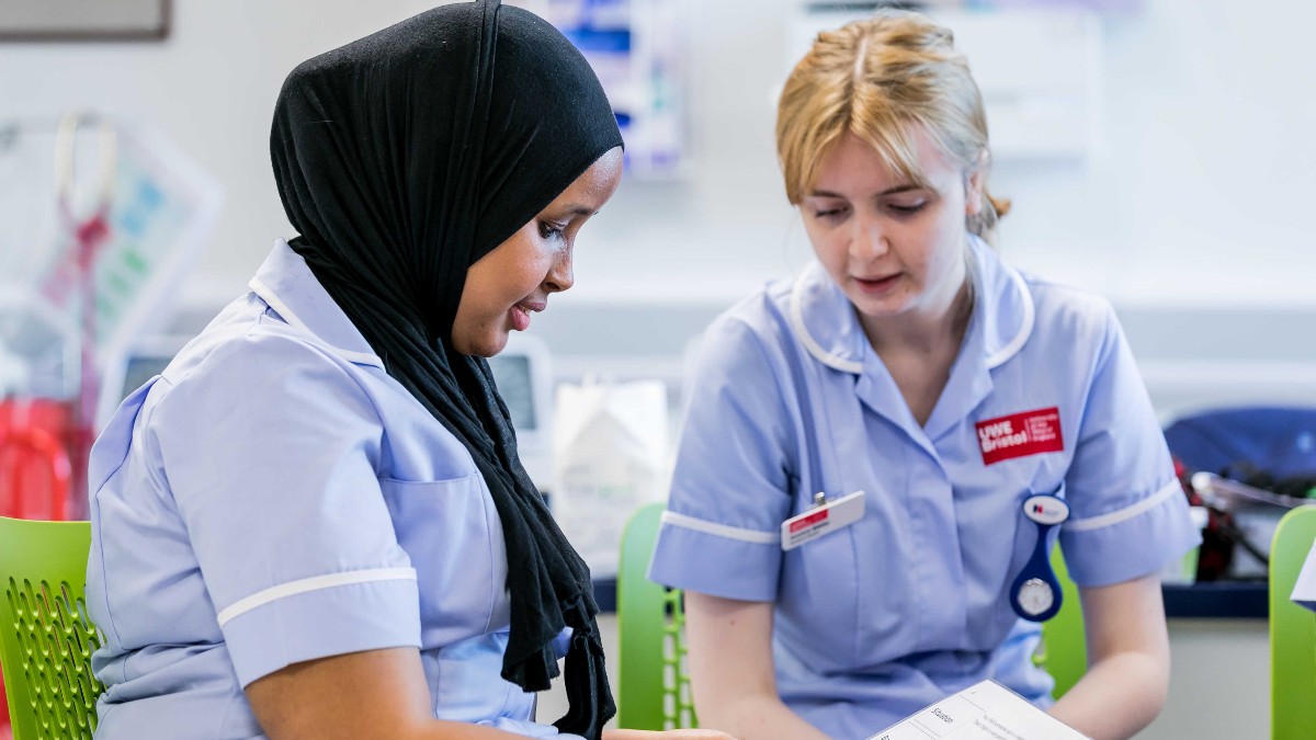 UWEBristol's tweet photo. 🏥 | We're pleased to be launching a new blended nursing programme in partnership with the @OpenUniversity. 

From February 2021, the new course will provide a more flexible and accessible route into nursing. Read more 👉 https://t.co/lXgQECQHDy https://t.co/b2QJafTUTL