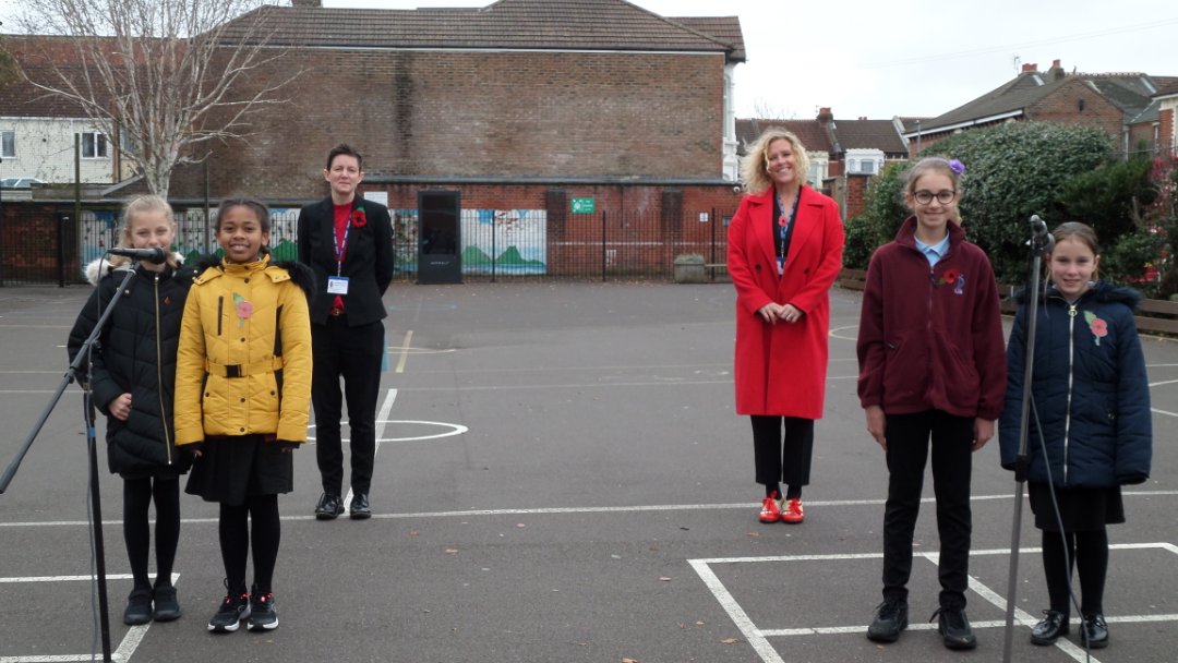 Lyndhurst_KGA's tweet photo. At at time when we are separated from many we love, the Lyndhurst Family came together to create a new poppy wave as a symbol of remembrance &amp; hope. Each member of our school made a poppy &amp; it is lovely to see them united for us &amp; our community to enjoy. #RemembranceDay2020 https://t.co/BdOzmOOYvP