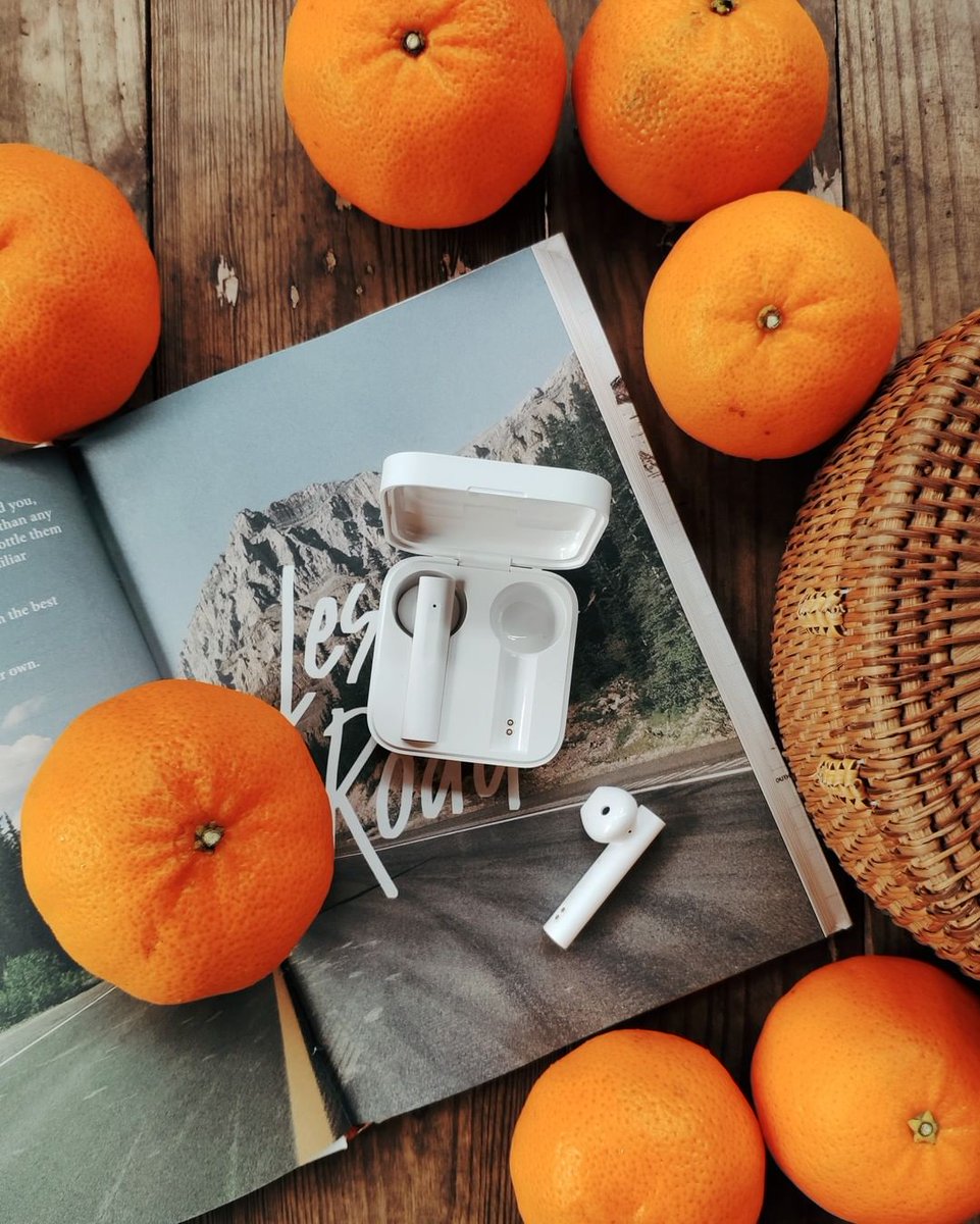 XiaomiUK's tweet photo. Any suggestions for a quick mid-week break? Music ๐ผ and fresh fruits ๐ help us push through the week. ๐ #HumpDayHappiness
Check out our #MiTrueWirelessEarphones2: https://t.co/FMBbDRXJ8B
Photo credits to Arjhay de Leon (IG: @rgeedeleon).
#FeelTheBeat #MusicWithoutLimits https://t.co/i8VcuWmCAG
