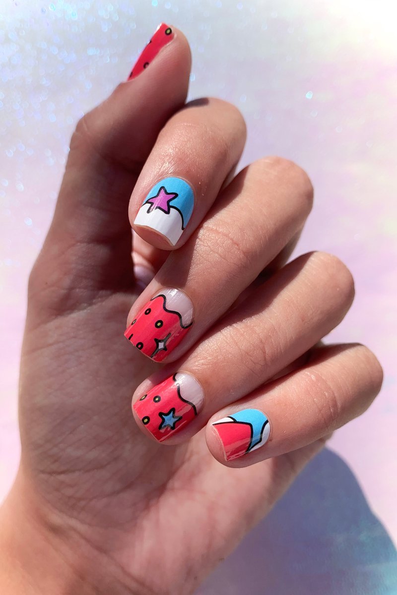 cirquecolors's tweet photo. Introducing........ NAIL WRAPS!! 🎁🌟❄️
​
​Candy Coat 🍭 Illustrated by Lauren Martin
​Mood Ring ​🌈 Rainbow ombre print
Painterly 🎨 Multicolor brushstroke print https://t.co/exJjBIkYqe