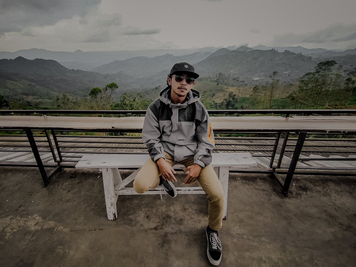 GpFahri's tweet photo. #SAPAMANTAN
Putus gara" tiap ketemu gue yang traktirin, dia nge gas dong berasa dirinya di rendahin banget. https://t.co/R56lEq4j2a
