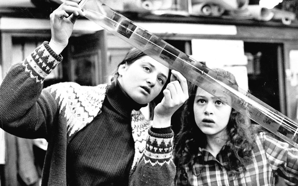 19) Susan Meiselas (1948).