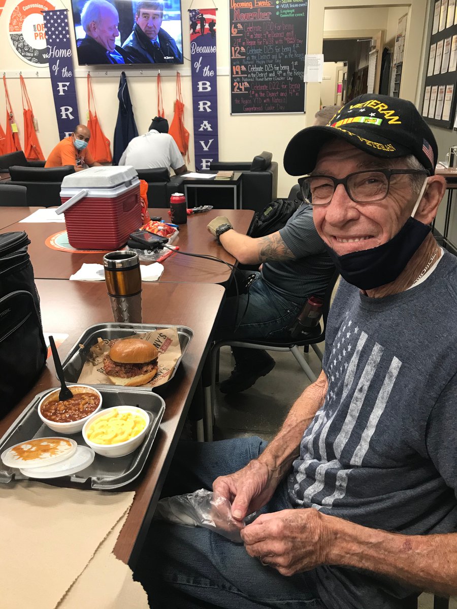 A couple of our associate Veterans enjoying their Sonny’s BBQ. So happy we we could treat you to lunch today! Thank you for your service! #YourOrangeParkHD #VeteransDay2020 <a href="/mmAnderson919/">みゆ＠ビジネス</a> <a href="/StacyLBro/">Stacy Brown</a> @Jonatha05790276 <a href="/Timdunn816/">Tim Dunn</a> <a href="/M5Lorie/">Lorie M</a> <a href="/SarahFarrellTHD/">Sarah Farrell</a>