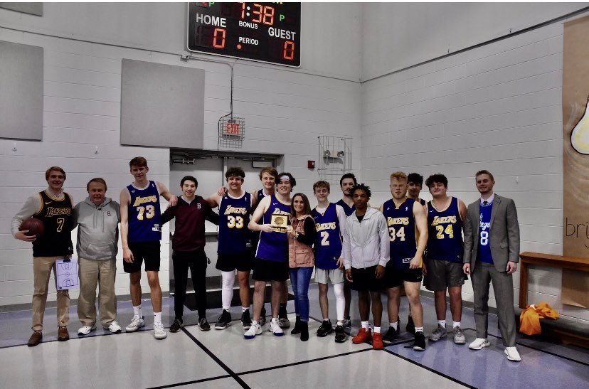 KnoxLakers's tweet photo. End of an era. The West Knox Lakers are official retired. Thank you for the support. #LakeShow https://t.co/ShNmIWfX8n