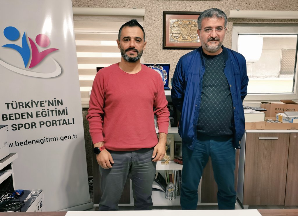 Kerem_Balyemez's tweet photo. Bugünkü konuğumuz Adil Ceyveli Ortaokulu Müdürü Mehmet Kilitçi'ydi. Spora değer veren ender yöneticilerden olan değerli büyüğümüze vermiş olduğu destekten dolayı çok teşekkür ederim. 

@MKILITCI https://t.co/IPAwuFatNK