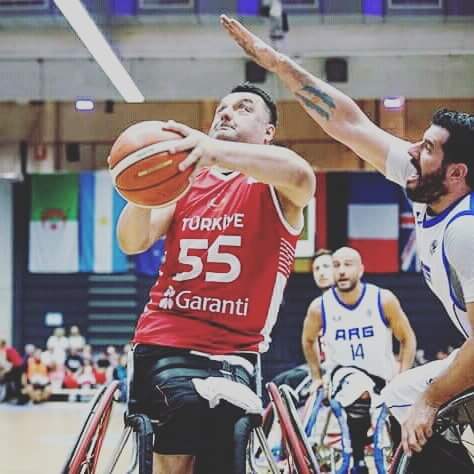 marslanoglu_10's tweet photo. #sporumaENGELolma 
#tbesfverdiginsozutut
#3araliktaliglerbaslasin
#engellibasketboluengellenmesin
@RTErdogan @kasapoglu @hamzayerlikaya @BEDENSELengel @haluklevent @trtspor @GalatasaraySK @Fenerbahce @Besiktas @gencliksporbak https://t.co/L3NnTGuvB8
