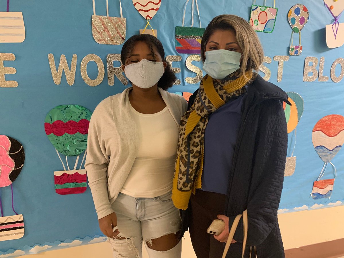 trinitas_health's tweet photo. Thank you Edna Perez of #AccessSelfStorage for your generous donation to Trinitas’  Teen Specialty program, which treats children age 13-18 who experienced severe #trauma. Your support will help expand our facilities to help more patients. Thank you again and thanks for visiting! https://t.co/PqnJxx7t5v