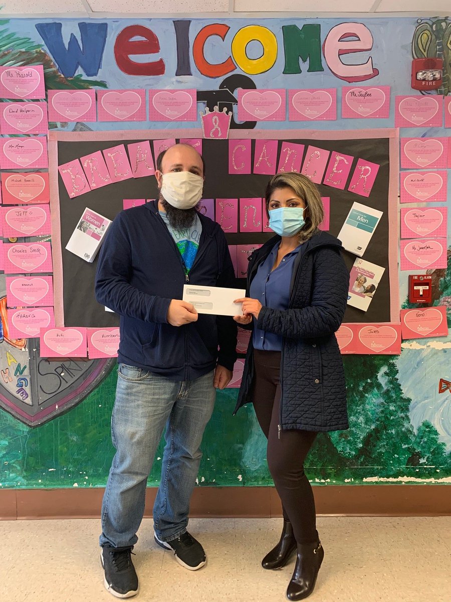 trinitas_health's tweet photo. Thank you Edna Perez of #AccessSelfStorage for your generous donation to Trinitas’  Teen Specialty program, which treats children age 13-18 who experienced severe #trauma. Your support will help expand our facilities to help more patients. Thank you again and thanks for visiting! https://t.co/PqnJxx7t5v