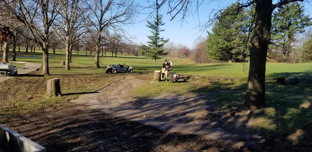SuperTimG132's tweet photo. I love when people say...oh no golfers it must be nice to be able to relax a little...... #aintnobodygottime4that #bettereveryday #derechocleanup #sodsquad #aerification #treework https://t.co/qa3kUsebBI