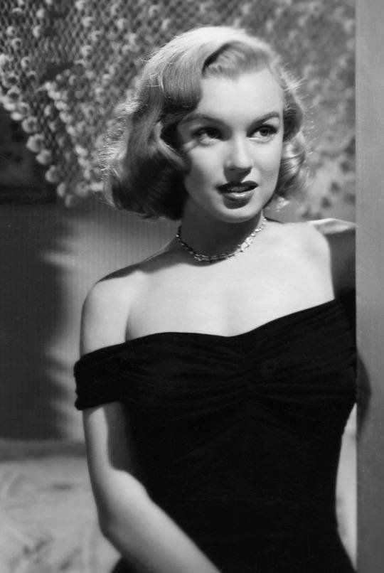 Angela Phinlay, THE ASPHALT JUNGLEThe role of Angela in The Asphalt Jungle is a relatively small one, especially among such a stacked ensemble cast. Though she does play a role in the plot, she could have faded into the background, had Monroe not had such a presence.  #noirvember
