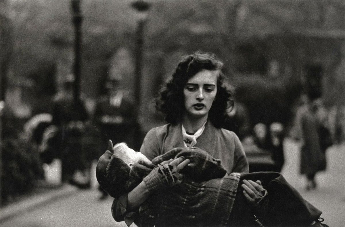 23) Diane Arbus (1923-1971).