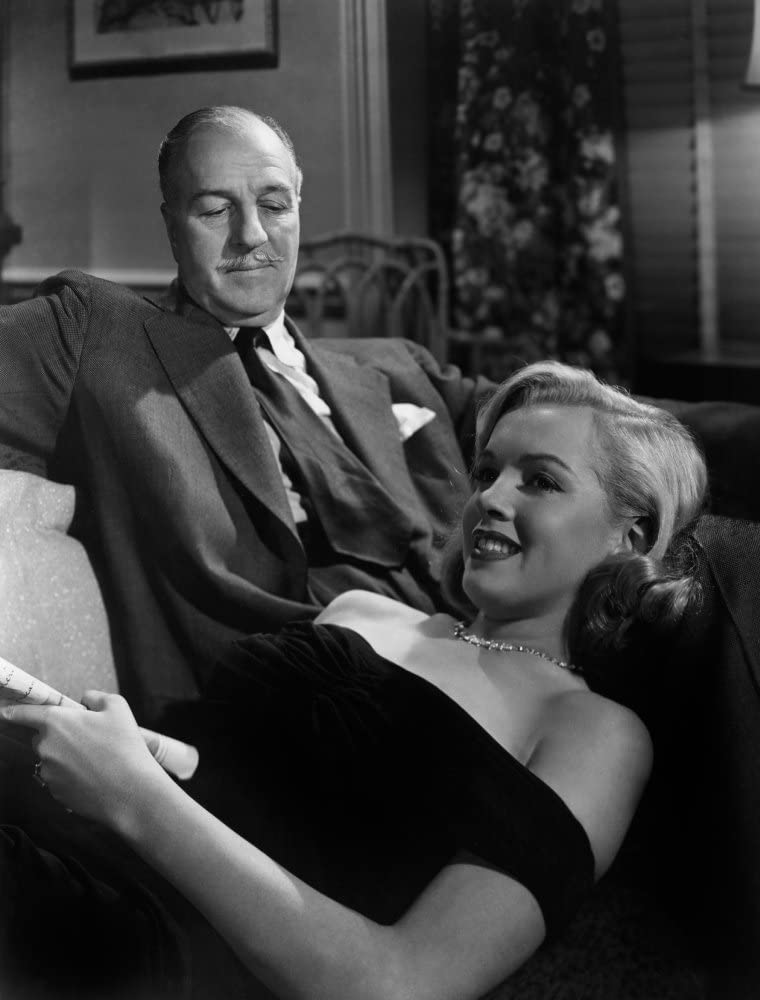 Monroe thought this was one of her best roles and performances, and I think she's right, because she did so much with what could have been a kind of empty role with the wrong actress. Monroe took a character with low screentime and made her interesting and complex.  #noirvember