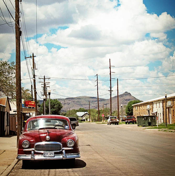 VisitAlpineTX's tweet photo. Downtown in a little place like Alpine can feel like a walk into the past, except with much better coffee. #alpinetexas #cedarcoffee #plaine
And as always: #maskup #keepyerdistance #safetravels
#AlpineTXPhoto by Khanh Ho
https://t.co/zldudcj9vc https://t.co/1Im0YnWNO9