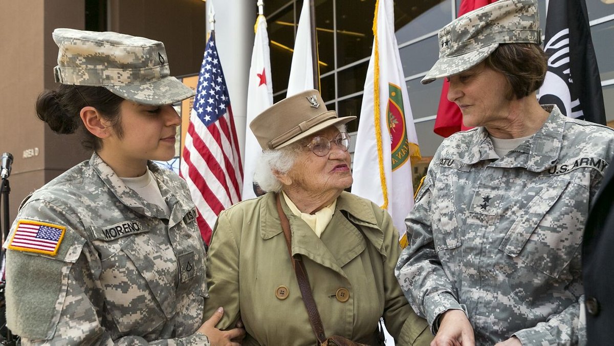 wvsjnetwork's tweet photo. “Whenever I'm looking for a source of strength and courage, I think about our veterans and their families—they inspire me every day.”⁠
-Michelle Obama⁠
#thankyouforyourservice #military #VeteransDay #HireHonor #HappyVeteransDay #VeteransDay2020 #ServeWithHonor ⁠ https://t.co/3bGBtCt0QW
