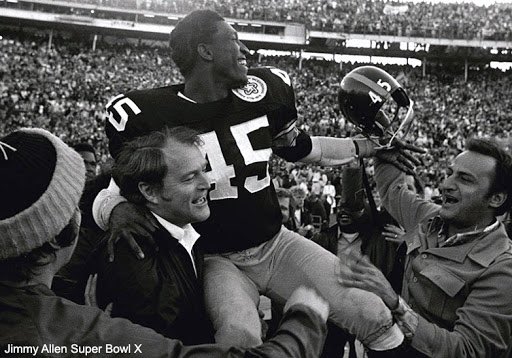 steelers1288's tweet photo. @CBuck81TV Spartan ball! Here I am with SJS 🏈 HC Dick Tomey at his last game. At La. Tech. Invited me onto the sidelines. Snowed ❄️ the night before. Was @UCLAFootball DB coach in ‘73 when the late Jimmy Allen smeared me in practices. @steelers_realm @BIGIRVSATX1 @uclamike11 @randycrossFB https://t.co/s7OgkLPCdq