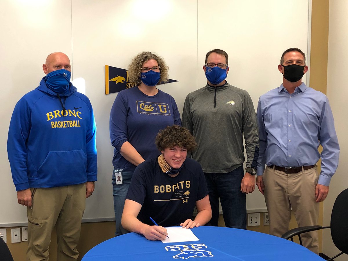 bronc_hoops's tweet photo. Bobcats are getting one of the best Sheridan has to offer #bluecollargoldstandard https://t.co/f4akmj7qbO