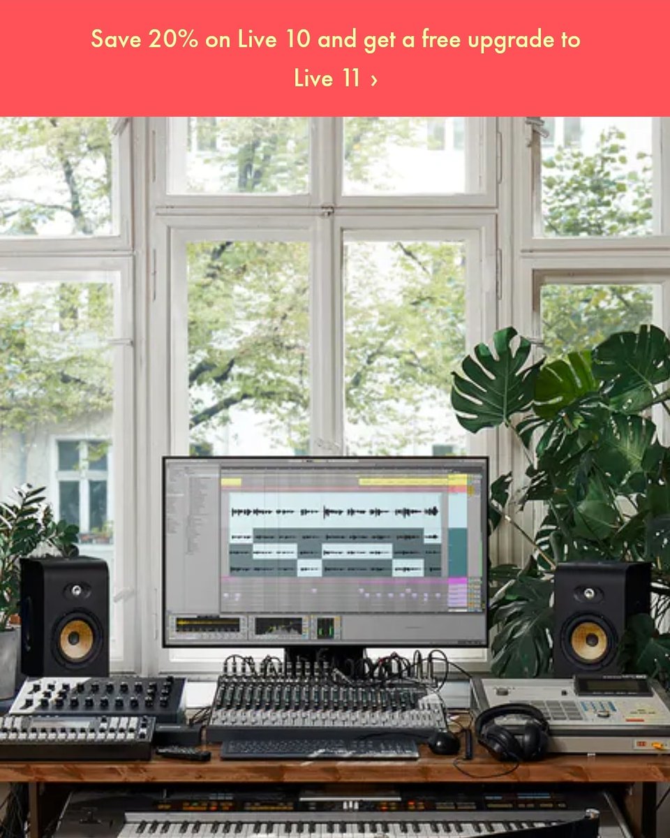temposync's tweet photo. Great... @ableton decides to cut prices by 20% AND give a free upgrade to Live 11 just 2 months after I bough Suite 10. Talk about bad timing. 🤦‍♂️
I need to find me some insider connection in Berlin next time I shop for software.

#ableton #composer #producer https://t.co/zAh01VKAsO