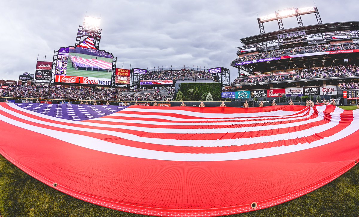 Rockies's tweet photo. We salute all the men and women who have served in our Armed Forces. Thank you for your bravery and sacrifice.

#VeteransDay 🇺🇸 https://t.co/K4zUJPZU2U