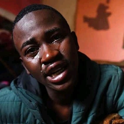 theegontse_b's tweet photo. Different people react differently to the same substance.

#dsd
#nicdam
#sbc
#ke_moja https://t.co/gRM9DVaLr5
