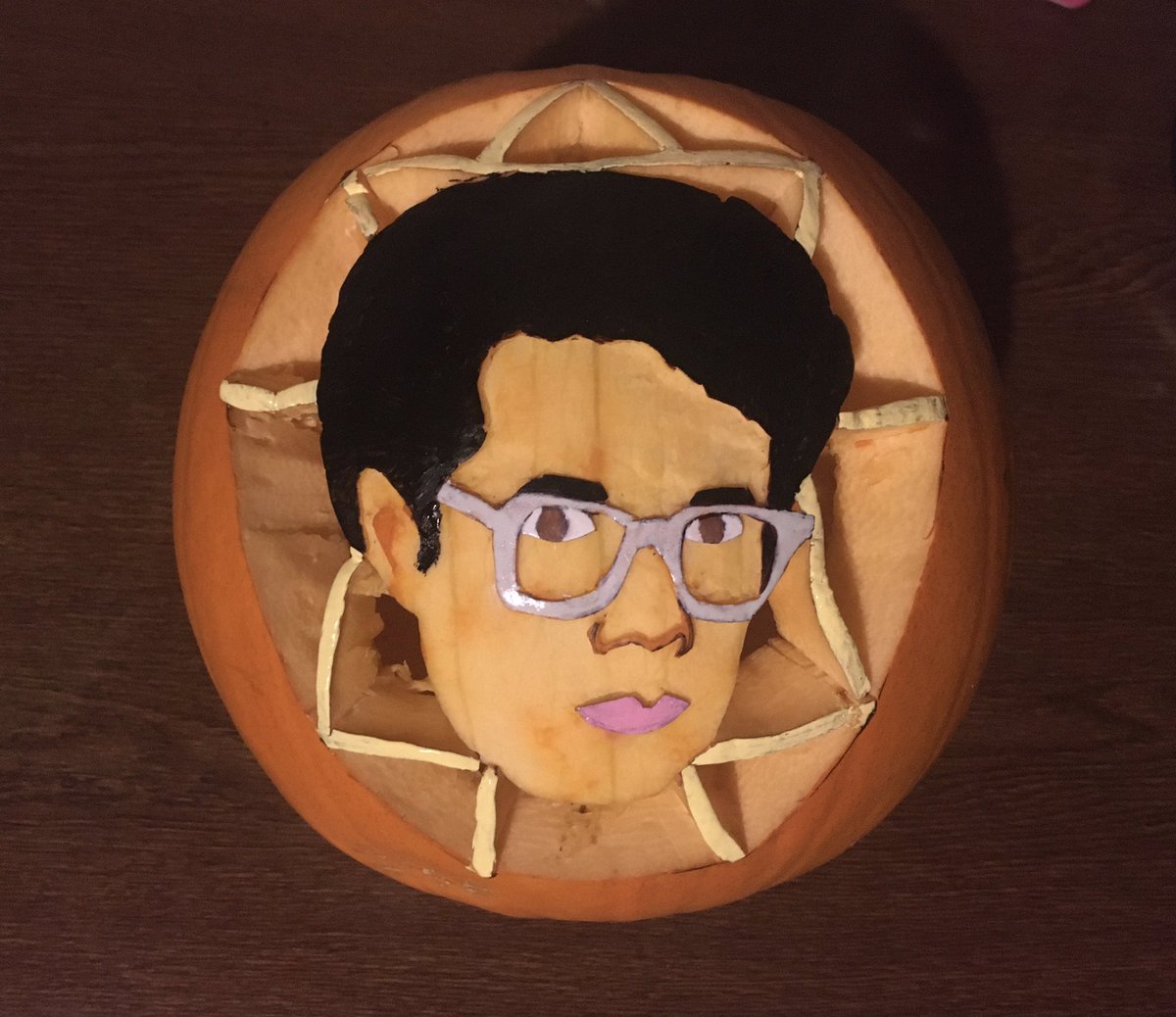 PhilNewtonE's tweet photo. Massive THANK YOU to @CrystalMazeHQ for my #megacrystal prize that arrived today.....as winner of the pumpkin carving competition. ❤️👍🏼💎 https://t.co/hzudzlxkBj