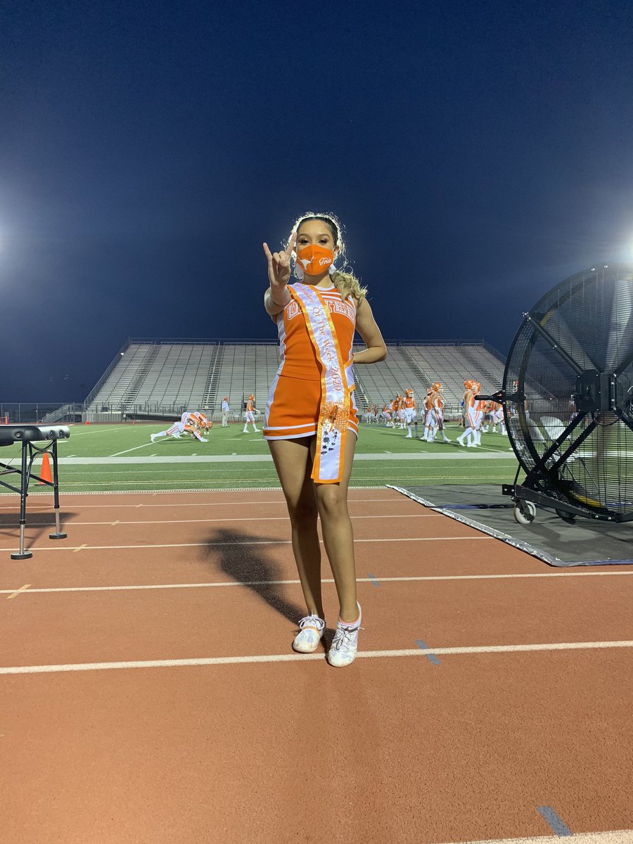 UHS CHEER 2021-2022 tweet media
