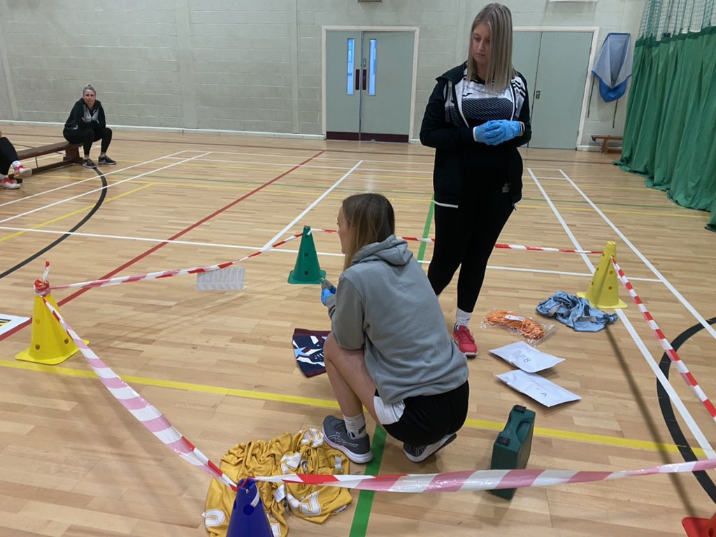 MissHatton tweet media