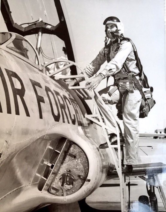 dodrummond's tweet photo. Grateful thanks this #VeteransDay to all who have served—but particularly to my late uncle, #Ravens Lt. Col. Jack Drummond: 🇺🇸
☑️ 862 Sorties
☑️ 3 Silver Stars
☑️ 2 Distinguished Flying Crosses
☑️ All-time leader in truck kills on #HoChiMinhTrail
☑️ 2017 #AirCommando HOF https://t.co/D7pv953t9T