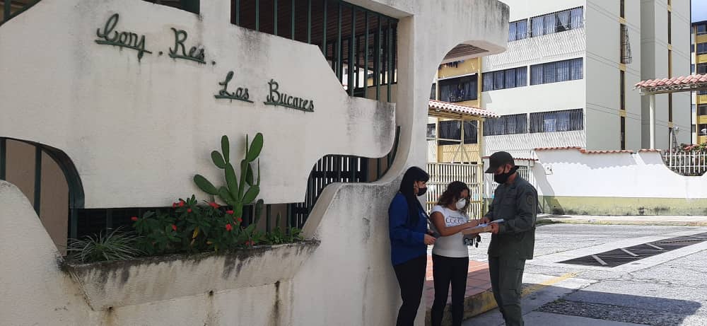 Unefa_VEN's tweet photo. #NucleoMerida inicio entrega de tablets a su personal de Docentes, llevándose a cabo una jornada casa por casa para la entrega de tablets.
@NicolasMaduro @angiolillofp https://t.co/PhzrM3wlGA