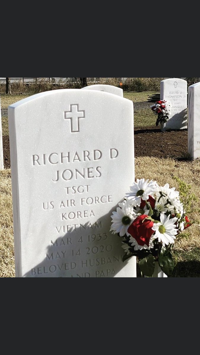 My sissy said it best today. “It’s always a bit haunting to see them so close together; always makes me a bit emotional, but then it brings me comfort that they are so close.  They will always have each other.” Happy Veteran’s Day papa and daddy. #fortgibsoncemetary