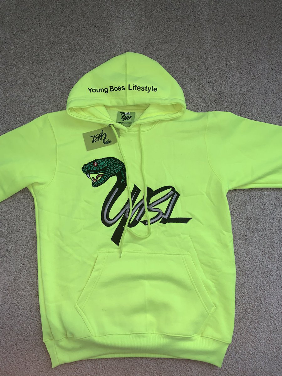 _1marcc's tweet photo. New Hoodies just dropped ‼️🐍 link in bio to shop .. it cost $0 to retweet and help my business grow🤝 #ASUTwitter #BlackOwned https://t.co/Zgejko5r3W