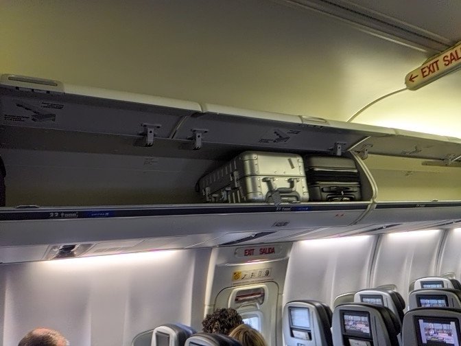 rawm7's tweet photo. @united https://t.co/ElDBpXnqkE