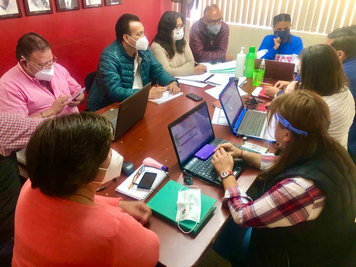 Continuamos trabajando en el <a href="/PRIPACHUCA/">COMITÉ PRI PACHUCA</a> no perdemos de vista que el análisis, la estrategia y el agradecimiento forman parte del proyecto que hemos presentado a la sociedad y que seguimos construyendo!! Tardes !!!