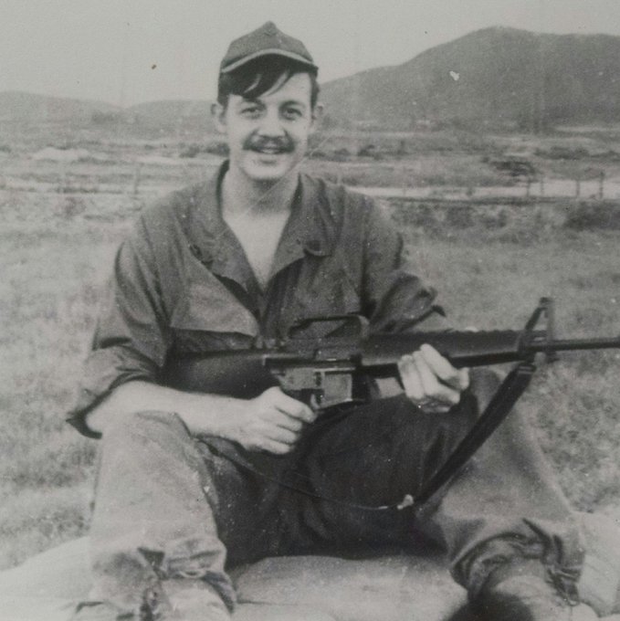 My brother in Vietnam on guard duty in Phu Bai in 1972. Thank you for your service! https://t.co/Kvy