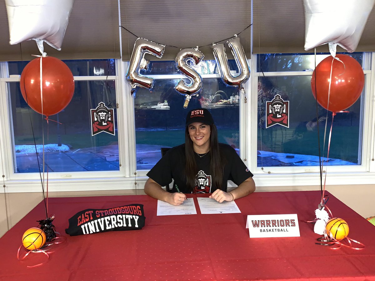 j_keat35's tweet photo. official!! ❤️🖤 @ESU_WBB @ESUWarriors @CoachDelPreore @DonovanGriffins @DonovanSports @GlennJansen11 @chiefjr3 @urs_keat @nlowe11 @iamtakeflight @njbelles @2021Nj @CoachTinyGreen https://t.co/7O4b8X334f