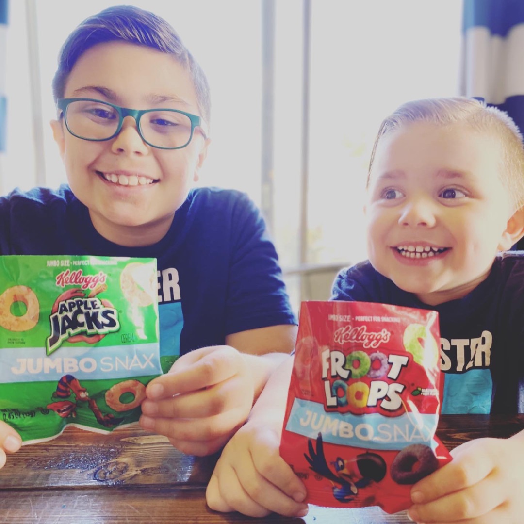lokenpartyof4's tweet photo. The boys absolutely loves these! #JumboSnax #contest #complimentary @KelloggsUS @Influenster https://t.co/6ACz0TYmY6