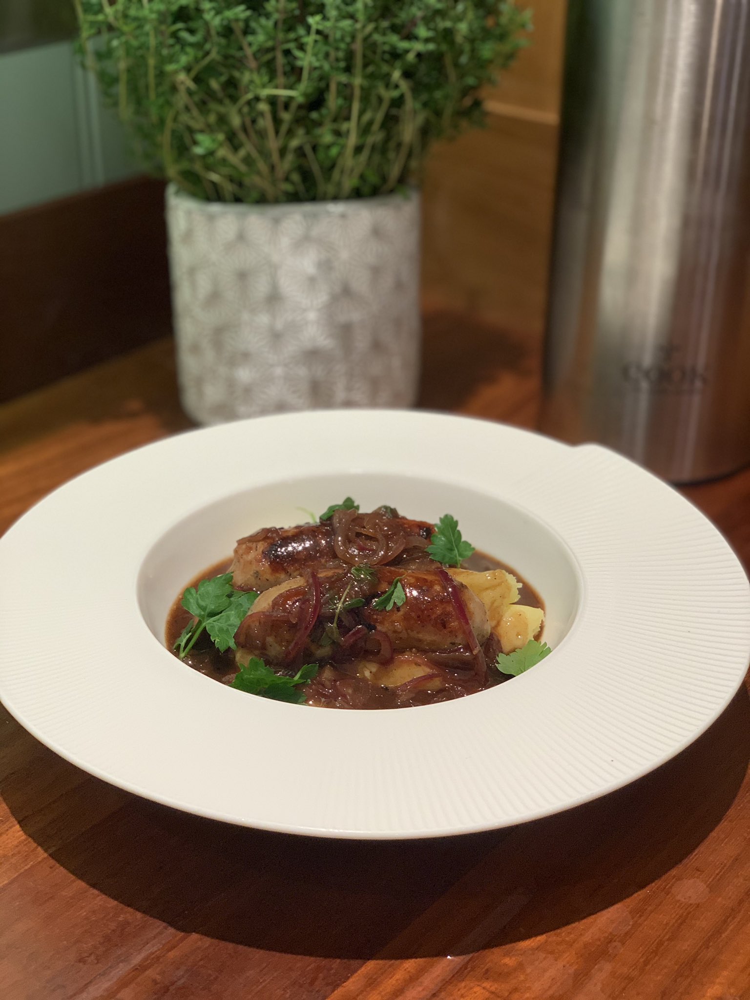 Neven Maguire on Twitter "Sausages with mash & red onion gravy https//t.co/PhYTEZLAHk via