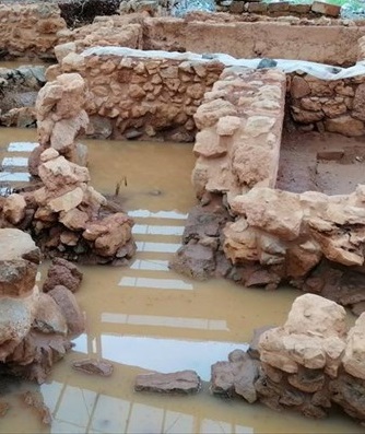 naftemporikigr's tweet photo. Πλημμύρισε ο αρχαιολογικός χώρος στα Μάλια
https://t.co/3pLQiVaHvE #crete #malia #κρητη #κρήτη #krhth #crete #creta #kreta #culture #archeology #history #archeologia #αρχαιολογικός #yppoa #mendoni #naftemporiki https://t.co/nKTksHCmEI