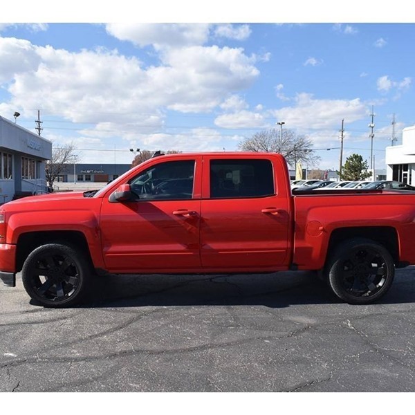 pike_mazda's tweet photo. 🔥Pre-Owned Spotlight of the Week🔥
This 2018 #Chevrolet #Silverado #1500LT just landed on our lot and is ready to hit the roads with you in the driver's seat! Come take a step inside this Chevrolet today at #PikeMazda in #Amarillo. https://t.co/frYMDz0mre