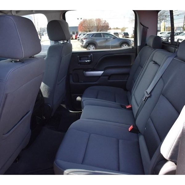 🔥Pre-Owned Spotlight of the Week🔥
This 2018 #Chevrolet #Silverado #1500LT just landed on our lot and is ready to hit the roads with you in the driver's seat! Come take a step inside this Chevrolet today at #PikeMazda in #Amarillo.