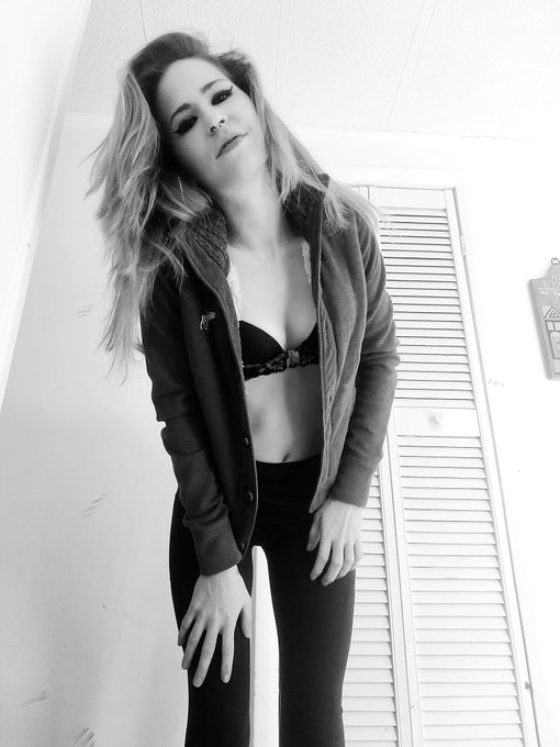 $3 !!!!! VIP feed only 3 dollars for a limited time !!!! P.S. I'm a squirter 💦 #squirt #soloplay #bgcontent<a href="/tag/petite"class="tags"><span>#petite</span></a><a href="/tag/squirt"class="tags"><span>#squirt</span></a><a href="/tag/soloplay"class="tags"><span>#soloplay</span></a><a href="/tag/bgcontent"class="tags"><span>#bgcontent</span></a><a href="/tag/imalway"class="tags"><span>#imalway</span></a>