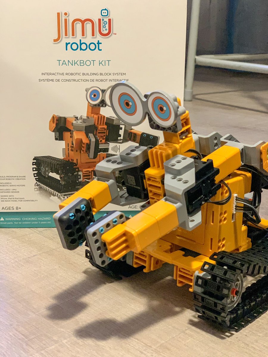 jamie_stark's tweet photo. Wednesday night fun...building a @JIMURobot #TankBot 🤖 Time to charge it up, #code it and wow the kids at school! 😂 #edtech #robot #makered #bigkid https://t.co/DxmPem82QP