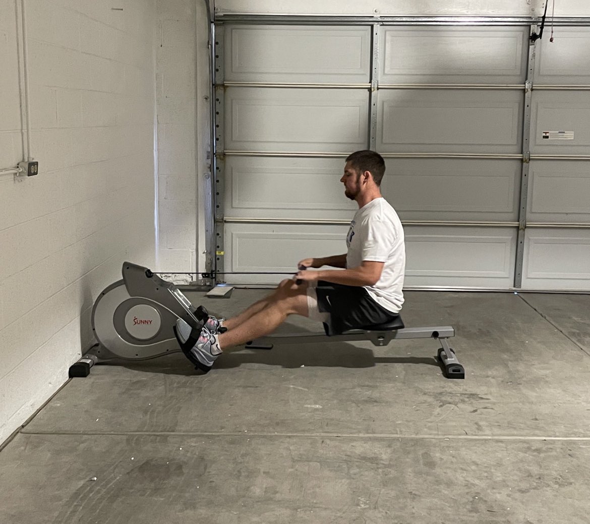itstaiki's tweet photo. Does it surprise you that minutes before the CY Young award is announced, @BauerOutage is finishing up a cardio workout? Well it shouldn’t, in fact this is probably one of the reasons on why he has a chance to win the Cy Young in the first place. https://t.co/WxDCWbNgdY