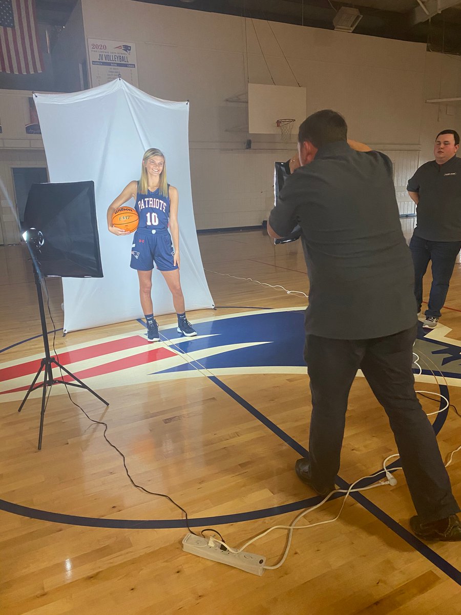 PikeLibGBB's tweet photo. Behind the scenes look from today’s photo shoot!📷📷 https://t.co/4ESseffvXW